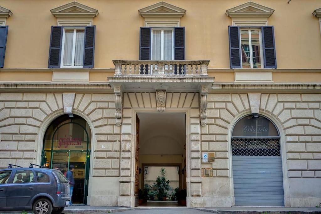 Apartamento Volturno's Unique View Roma
